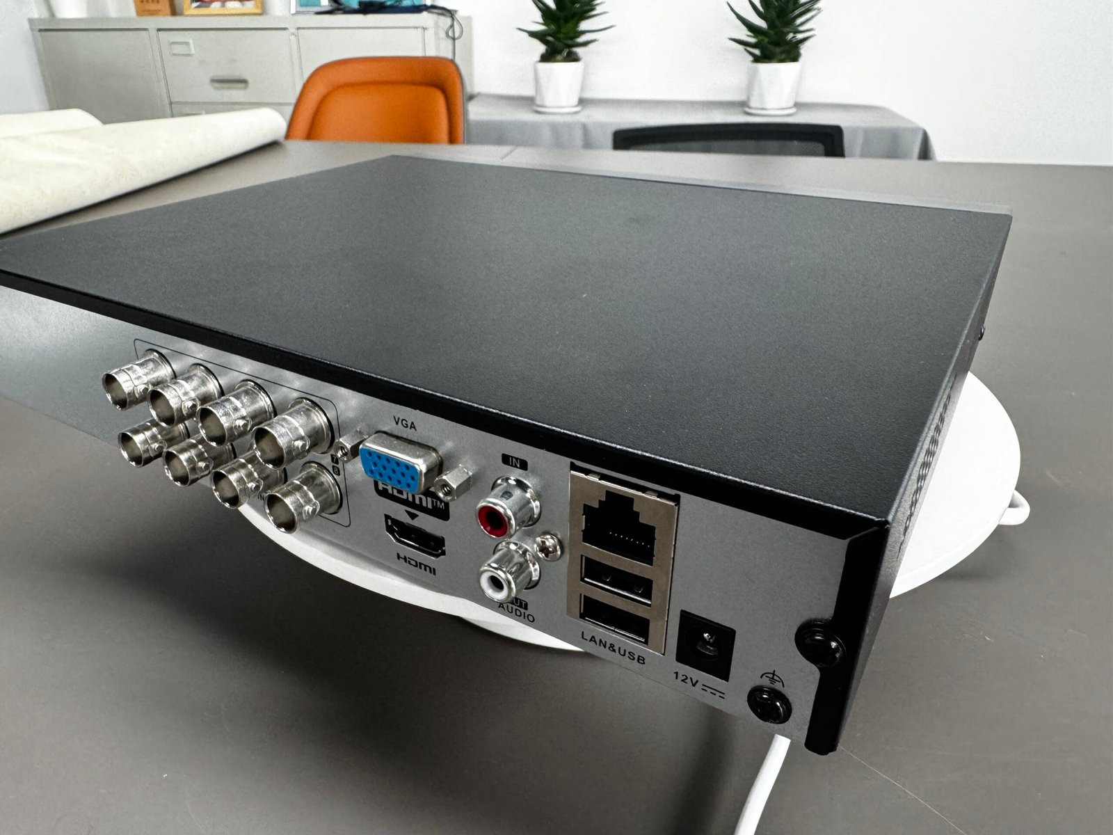 Hikvision OEM UIN-HVR208Q-M1 - Image 2